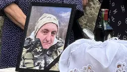 Végső búcsút vettek a hősi halált halt Dunka Jurijtól Szlatinán. Fotó: Szlatinai Községi Tanács