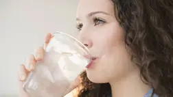 Segíti a fogyást, stabilizálja a vérnyomást: így idd a vizet, hogy kifejtse áldásos hatásait