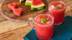 Vízhajtó, méregtelenítő hatású frissítő ital