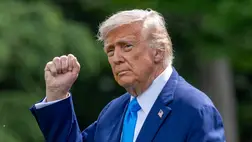 Washington, 2025. június 7. Donald Trump amerikai elnök az elnöki különgép felé sétál a washingtoni Fehér Ház déli szárnyánál 2025. június 6-án (Fotó: MTI/EPA/Shawn Thew)