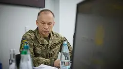 Volodimir Zelenszkij ukrán elnök leváltotta Olekszandr Szirszkitj, Ukrajna fegyveres erőinek főparancsnoka beosztásából. AFP/Ukrainian Presidential Press Service/Handout