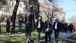 Megemlékezés Ungváron a Petőfi-szobornál - „Legyen béke, szabadság és egyetértés!” 