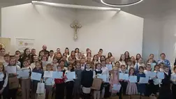 Rekordszámú résztvevő az Ortutay Központban megrendezett Erzsébet-napi szavalóversenyen - A lélek tiszta hangjai. Fotó: Kárpátinfó/ Marton Erzsébet