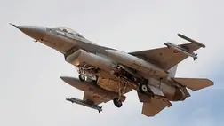 A román légierő F-16-os vadászpilótája semmisítette meg a behatoló drónt. AFP/NurPhoto/Urbanandsport