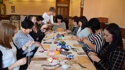 Kézműves képzési nap óvodapedagógusok számára - A karácsonyfafüggő, a kákaangyal meg a kopogtató 