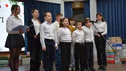 Karácsonyvárás a Kárpátaljai Magyar Nagycsaládosok Egyesületében - Bábelőadás, ajándék, adventi vásár