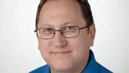 Sipos József tiszakeresztúri református lelkész, a Kegyes Alapítvány elnöke