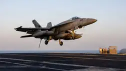 Illusztrát képünkön egy F/A–18 Super Hornet vadászgép látható. Fotó: U.S. Navy / Getty Images) 
