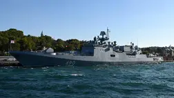 Az Admiral Grigorovics orosz hadihajó 2021. augusztus 20-án. Fotó: Ozan Kose / AFP