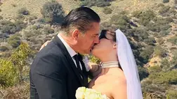 Árpa Attila 19 évvel fiatalabb felesége gyönyörű menyasszony volt