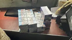 Csempészcigarettát találtak egy magyar mozdonyvezetőnél Csapon. Fotó: DPSZU