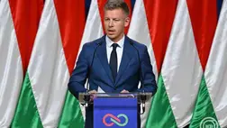 Magyar Péter, a Tisza Párt elnöke nemzetközi sajtótájékoztatót tart az országgyűlési választásokat követően a Hungexpo Kongresszusi Központban 2026. április 13-án. MTI/Illyés Tibor