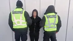 A kárpátaljai rendőrség őrizetbe vett egy 23 éves férfit, aki növényi eredetű kábítószert árusított. Fotó: Ukrán Nemzeti Rendőrség