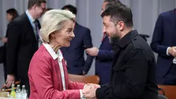 Volodimir Zelenszkij, Ukrajna elnöke és Von der Leyen, az Európai Bizottság elnöke (Fotó: AFP)
