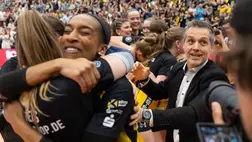 Döbbenet: magyar edzőt ünnepel Németország, csodát emlegetnek!