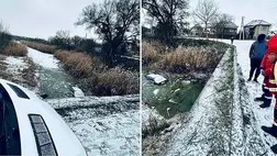 Egy személygépkocsi sofőrje elvesztette uralmát a jármű felett, letért az úttestről, majd a Vérke folyóba hajtott. Fotó: Beregszászi Mentőállomás