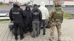 Csapon elfogták a férfit, aki katonaköteleseket próbált illegálisan átcsempészni a határon. Fotó: Ukrán Nemzeti Rendőrség