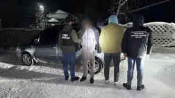 Katonaköteles férfiak illegális csempészés: letartóztatás Beregvidéken. Fotó: Ukrán Állami Határőrszolgálat