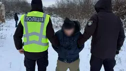 Fegyverkereskedőt fogtak el Beregszászban – gépkarabélyt és gránátokat foglalt le a rendőrség. Fotó: Ukrán Nemzeti Rendőrség