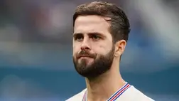 Visszavonult a Juventus és a Barcelona egykori sztárja