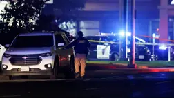 Helyszínelő rendőrök a kaliforniai Stocktonban 2025. november 29-én, miután lövöldözés volt egy családi összejövetelen. Fotó: X