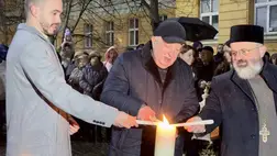 A cserkészek idén is elhozták Beregszászba a betlehemi lángot - A békelángról gyújtották meg az öröm gyertyáját