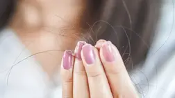 Hajhullás nőknél: 7 hétköznapi ok, amire kevesen gondolnak