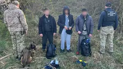 Illegális határátlépés Szlovákia felé – három férfit fogtak el Kárpátalján. Fotó: DPSZU