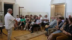 Magyar mesék az Angolkertben - A IV. Kárpát-medencei Ifjú Népmesemondó Találkozó. Fotók: Klitsie-Szabad Boglárka/Hagyományok Háza