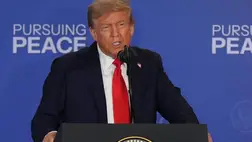 Donald Trump amerikai elnök az amerikai-orosz csúcstalálkozón tartott sajtótájékoztatón az alaszkai Anchorage-ben 2025. augusztus 15-én (Fotó: MTI/EPA/Szputnyik/Gavriil Grigorov)