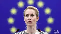 Kaja Kallas, az Európai Unió kül- és biztonságpolitikai főmegbízottja (k) felszólal az Európai Parlament plenáris ülésén a testület strasbourgi épületében 2025. június 18-án. MTI/EPA/Ronald Wittek