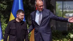 Friedrich Merz német kancellár fogadja Volodimir Zelenszkij ukrán elnököt a berlini kancellárián 2025. augusztus 13-án (Fotó: MTI/EPA pool/Filip Singer)