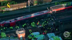 Nyomozók bizonyítékot gyűjtenek a vonatszerencsétlenség helyszínén, a dél-spanyolországi Córdobában 2026. január 19-én. MTI/EPA-EFE/Spanyol polgárőrség