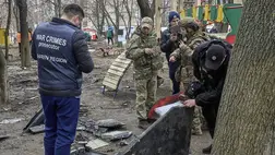 Egy korábbi, Harkiv elleni orosz támadás nyomai (Fotó: MTI/EPA/Szergej Kozlov)