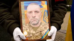 Elbúcsúztatták Ungváron a 43 éves elesett katonát, Olekszandr Lucót. Fotó: Ungvári Városi Tanács