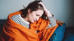 A menopauza tünetei: mi normális, és mikor kell segítség?