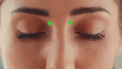 Egy fejfájást csökkentő pont az arcon: ezért működik, ha itt megnyomod