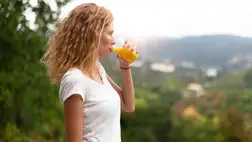 Milliók isszák reggelente — most kiderült, hogy módosítja a génjeinket