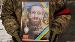 Ungváron végső búcsút vettek a háborúban elesett 32 éves Rajnis Mihajlo védőtől. Fotó: Ungvári Városi Tanács