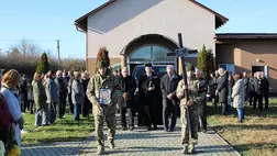 Tiszasalamonban végső búcsút vettek a háborúban elesett védőtől, Zoltán Síma katonától. Fotó: Csapi Városi Tanács