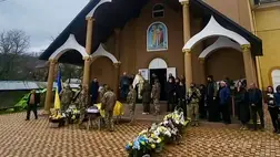 Huszti járás: Végső búcsút vettek a 26 éves hősi halált halt Volodimir Beljától. Fotó: Dolhai Kistérség