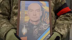 Ungváron katonai tiszteletadással temették el a 54 éves Olekszandr Horosnyik őrmestert. Fotó: Ungvári Városi Tanács