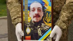 Ungváron katonai tiszteletadással temették el a 30 éves Andrij Trescsakot. Fotó: Ungvári Városi Tanács