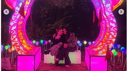 Varga Izabella 20 éves lánya kész nő: Annával a Margit-szigeten pózoltak