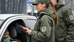 Igazolniuk kell utazásuk célját az Ukrajnába érkező külföldieknek