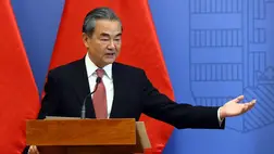 A kínai külügyminiszter figyelmeztette Tokiót, ne álljon Washington mellé Pekinggel szemben
