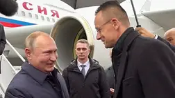 Barátságrenddel tüntette ki Szijjártó Pétert az orosz elnök