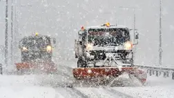 Emberek százai rekedtek a hóviharban Franciaországban
