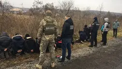 Migránsokat és kísérőjüket fogták el Kárpátalján