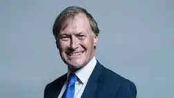 Sir David Amess állapotáról egyelőre nem hangzott el hivatalos tájékoztatás.